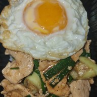 กะเพราเดือด Homey ครัวกินแซ่บ