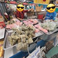 หน้าร้าน ร้านนิตยา กุ่ยช่าย ตลาดสะพานใหม่