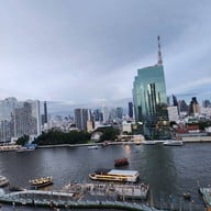 Nice Two Meat U ICONSIAM