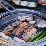 Nice Two Meat U ICONSIAM