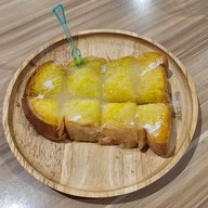 Thai-Denmark Milk Land สีลมคอมเพล็กซ์