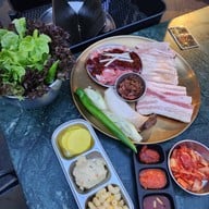 Nice Two Meat U ICONSIAM