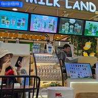 Thai-Denmark Milk Land สีลมคอมเพล็กซ์