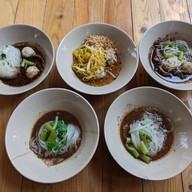 นายหัว ก๋วยเตี๋ยวเรืออยุธยา (สูตรดั้งเดิม) สาขาอุบลราชธานี