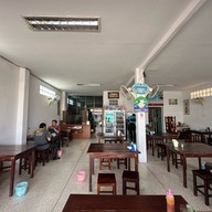 บ้านนงลักษณ์ข้าวมันไก่