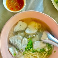 เมนูของร้าน โรงช้าง