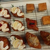 Chang Nan Coffee & Bakery  เวียงสา