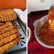 ครัวคุ้มค่าหมูกรอบ By ฟอร์ด