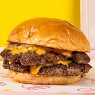 Neighborhood Burger Sukhumvit26