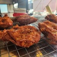 ร้านไก่ทอดหาดใหญ่บังมูซา(ตลาดพูลทรัพย์ ราษฎร์พัฒนา) ตลาดพูลทรัพย์