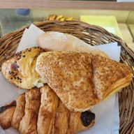 Harry House & Bakery (Soi Buakhao) Soi Buakhao