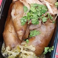 ขาหมูนายฮ้วง