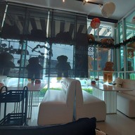 บรรยากาศ บ้านหมี กระเพรา ข้าวผัด ส้มตำ ตำเส้นเล็ก พิซซ่า พระราม 5