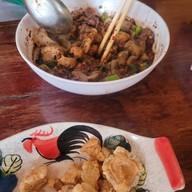 ก๋วยเตี๋ยวเรือบ้านฉัน(สันโค้งใหม่) สันโค้งใหม่