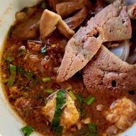 ก๋วยเตี๋ยวเรือบ้านฉัน(สันโค้งใหม่) สันโค้งใหม่