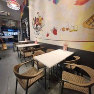 Swensen's CENTRAL VILLAGE