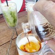 เมนูของร้าน Fernpresso Cafe ใกล้สนามบินเชียงใหม่