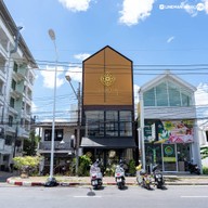หน้าร้าน ร้านจานหวาน -