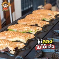 เมนูของร้าน ขนมปลาเกาหลีพุง-ออ-ปัง ถนนรวมใจชน