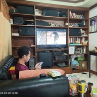 บรรยากาศ วาเลนลูกชิ้นทอด สุขุมวิท 36