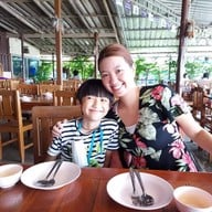 เจ๊ต่าย ปูเป็น สาขาบ้านเพ