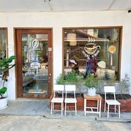 Le Moon Home Cafe Le Moon Home Cafe