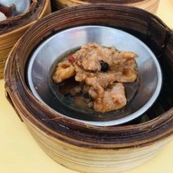 โชคดีติ่มซำ บรรทัดทอง