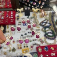 ตลาดริมเมย