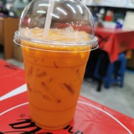 ต้นเรือน ก๋วยเตี๋ยวหมูเด้งต้มยำ กระเพราไร้น้ำมัน ตามสั่ง หมูกรอบ กาแฟ ทาวน์อินทาวน์