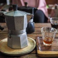 กาแฟในสวน บ้านพน