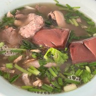 เมนูของร้าน ต้มเลือดหมูตลิ่งชัน