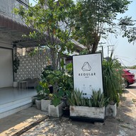 Regular Cafe'