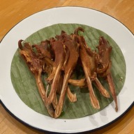 แคมป์อีสาน -