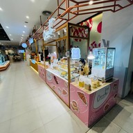 Crumbs (ครัมส์) Lasalle Avenue