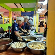 [BK16] ร้าน ลูกชิ้นเชฟอ้อย -