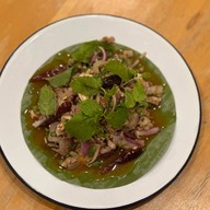 แคมป์อีสาน -