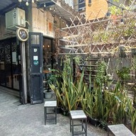 บรรยากาศ Foxhole BKK