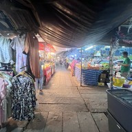 ตลาดนัดสนามบินน้ำ (ตลาดนัดหน้าวัง)