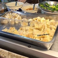 บรรยากาศ บะหมี่จับกังขั้นเทพ  ตลาดบางประกอก