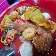 ก๋วยเตี๋ยวเย็นตาโฟ เกี๊ยวโต (บางรัก)