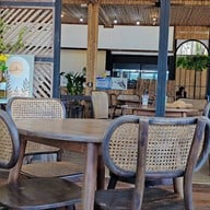 บ้านติดดิน บ้านติดดิน