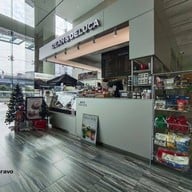 หน้าร้าน DEAN & DELUCA สามย่าน มิตรทาวน์