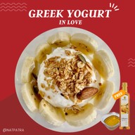 Greek Yogurt in love By M.streamer Cafe