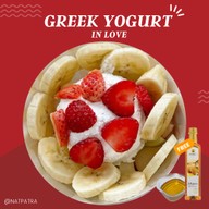 Greek Yogurt in love By M.streamer Cafe