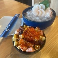 Fin Sushi เมญ่า