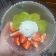 Greek Yogurt in love By M.streamer Cafe