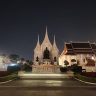 ลานพลับพลามหาเจษฎาบดินทร์