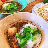 เมนูของร้าน ป.ประทีป ก๋วยเตี๋ยวเรือ ตลาดสวนสยาม ก๋วยเตี๋ยวเรือ ป.ประทีป สาขาสวนสยาม