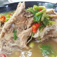 ช เนื้อตุ๋น