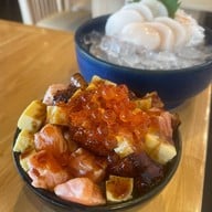 Fin Sushi เมญ่า